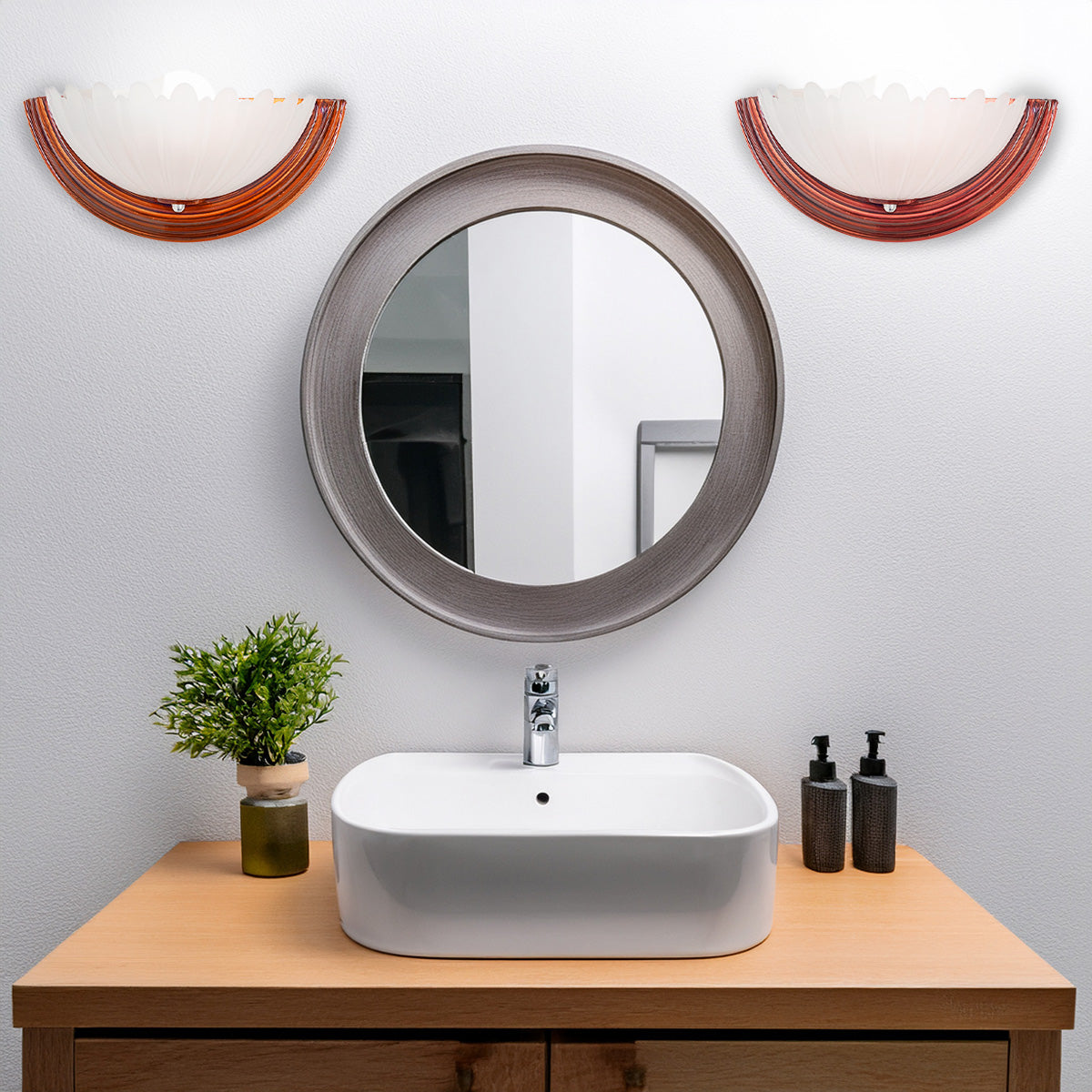 Arbotante Pantalla de Cristal Concha Base Color Madera
