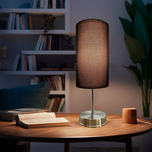 Lámpara de Mesa Base Metálica Color Satín Con Pantalla de Tela